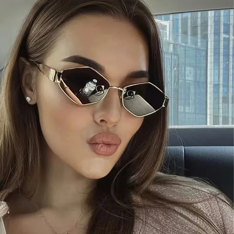 Fashion Polygonal Women Sungla - Designer Sunglasses 评论和价格