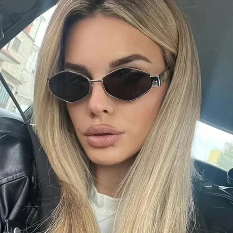 Fashion Polygonal Women Sungla - Designer Sunglasses 评论和价格